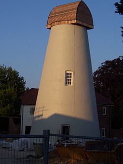 Bidborough Windmill 2006.JPG