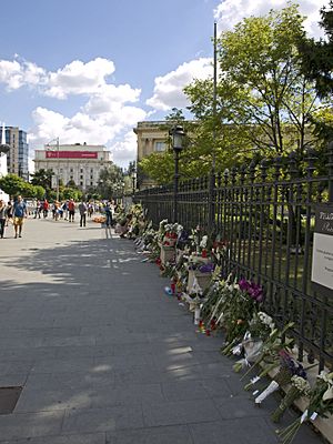Bucharest flowers for Queen Anna