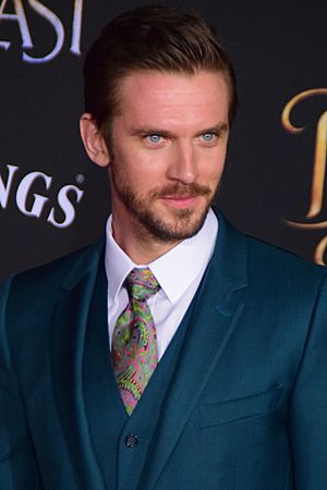 Dan Stevens at Premiere of Beauty and the Beast (cropped).jpg