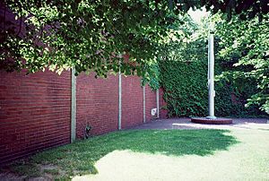 Forbes flagpole