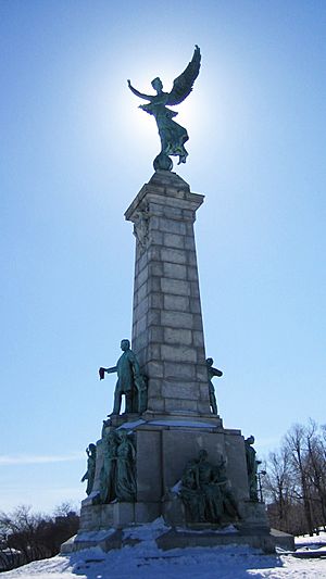 Montreal - Parc Mont-Royal, Statue d'Athéna - 20050320