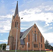 Orange NSW Holy Trinity Church (cropped)