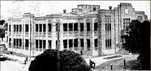 Rockhampton Town Hall, 1941