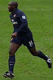 Sol Campbell Ricardo Fuller (cropped)