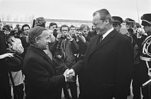 Aankomst Bondskanselier Willy Brandt van Duitsland op Ypenburg. Aankomst Brandt, Bestanddeelnr 923-0345