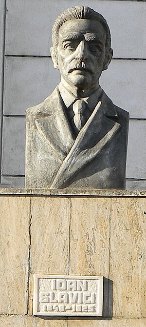 Bust Ioan Slavici-Arad