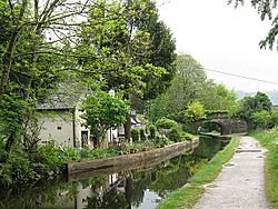 Canal, cottage and bridge at Llangollen - geograph.org.uk - 1307633