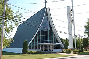 Eglise St-Raphael Jonquiere