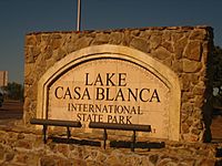 Entrance to Lake Casa Blanca, Laredo, TX IMG 2013