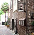 McCradys-tavern-entrance-sc1