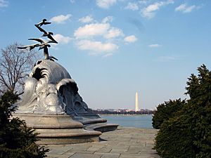 Navy Marine Memorial
