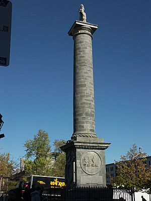 Nelson Column, Montreal 2005-10-21.JPG