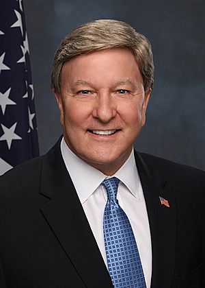 Rep. Mike Rogers official portrait, 118th Congress.jpg