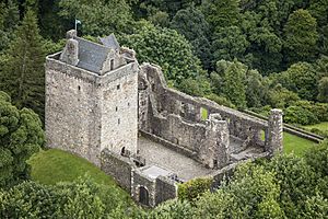 Scotland-2016-Aerial-Dollar-Castle Campbell