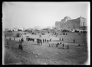 View of Eastern Parkway Looking towards Museum Eugene Wemlinger ca. 1903- 1910 Brooklyn Museum
