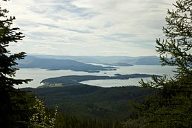 View of Flathead Lake (14540687703).jpg