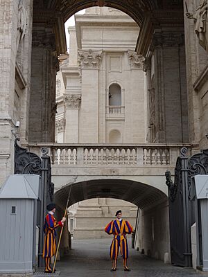 20160424 035 Roma - Città del Vaticano - Piazza San Pietro (26436304050)