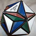Rounded icosahedron puzzle