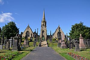 Batley Cemetery (40298765041)