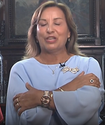 Dina y su reloj de lujo (diciembre de 2023)