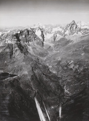 ETH-BIB-Touranache, Breil, Matterhorn von Süden-LBS H1-020617-AL