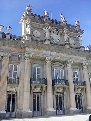 Fachada del palacio, San Ildefonso, Segovia, España, 2014