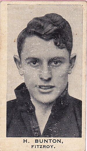 Haydn Bunton cigarette card 1934