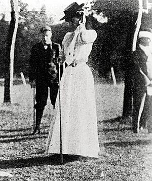 Margaret-abbott-gold-medal-1900-golf