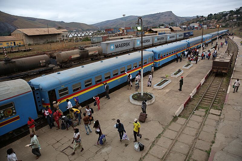 Matadi train station (21236934082)