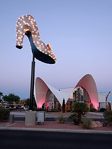 Neon Museum (43521838714)
