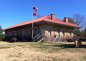 Niota-depot-tn1