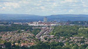 Oldham town centre closeup from Hartshead Pike.jpg
