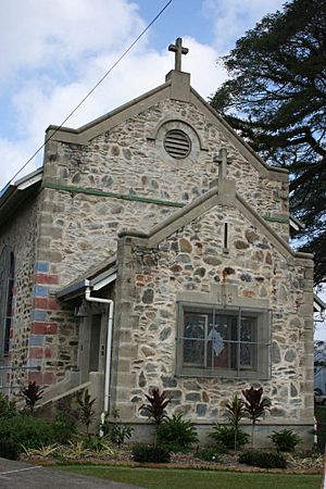 St David's Anglican Church, Mossman, 2010.jpg