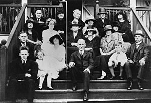StateLibQld 1 149755 Campbell Family on the steps of Murrumba, May 1924
