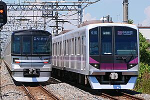 Tokyo-Metro Series13000 Series08