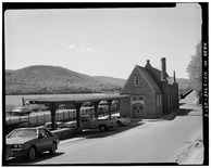VIEW OF RAILROAD STATION, LOOKING SOUTH - U. S. Military Academy, West Shore Railroad Passenger Station, West Point, Orange County, NY HABS NY,36-WEPO,1-29-2