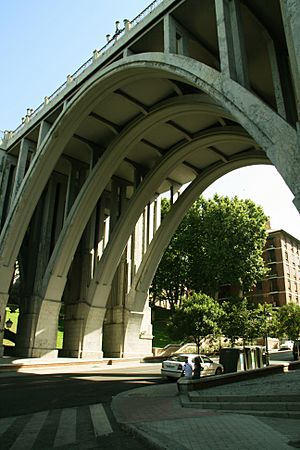 Viaducto de Segovia, Madrid-2009
