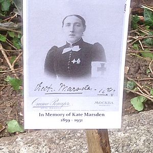 Ad-hoc memorial post on grave