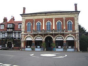 Chertsey, The Old Town Hall - geograph.org.uk - 546171