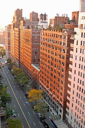 East 57th St Apartments