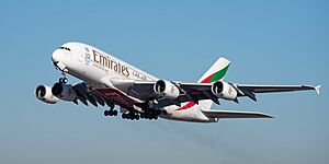 Emirates Airbus A380-861 A6-EER MUC 2015 02