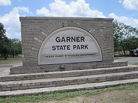 Garner State Park sign IMG 4289.JPG