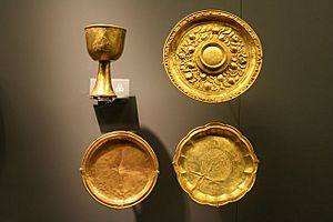 Jin gold plates