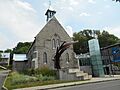 L Anglicane, Levis 05