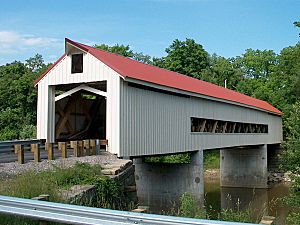 Mechanicsville Road (Ashtabula County, Ohio) Covered Bridge 1.jpg