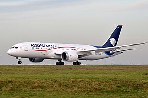 N965AM (11569029283)