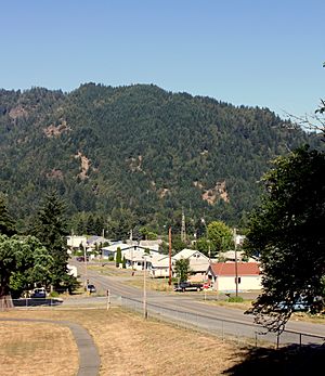 Powers, Oregon skyline