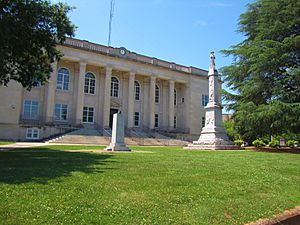 Rutherford County Courthouse, Rutherfordton, North Carolina (2019)