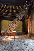 Staircases at Hiem Lam Cac, Hue (27767064639)