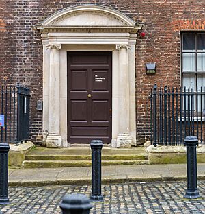 The Tenement Museum 14 Henrietta Street (cropped).jpg